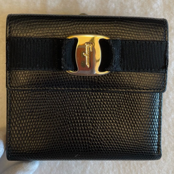 Authentic Ferragamo Black Leather Compact Wallet with Kiss Lock Coin Purse - Picture 1 of 13